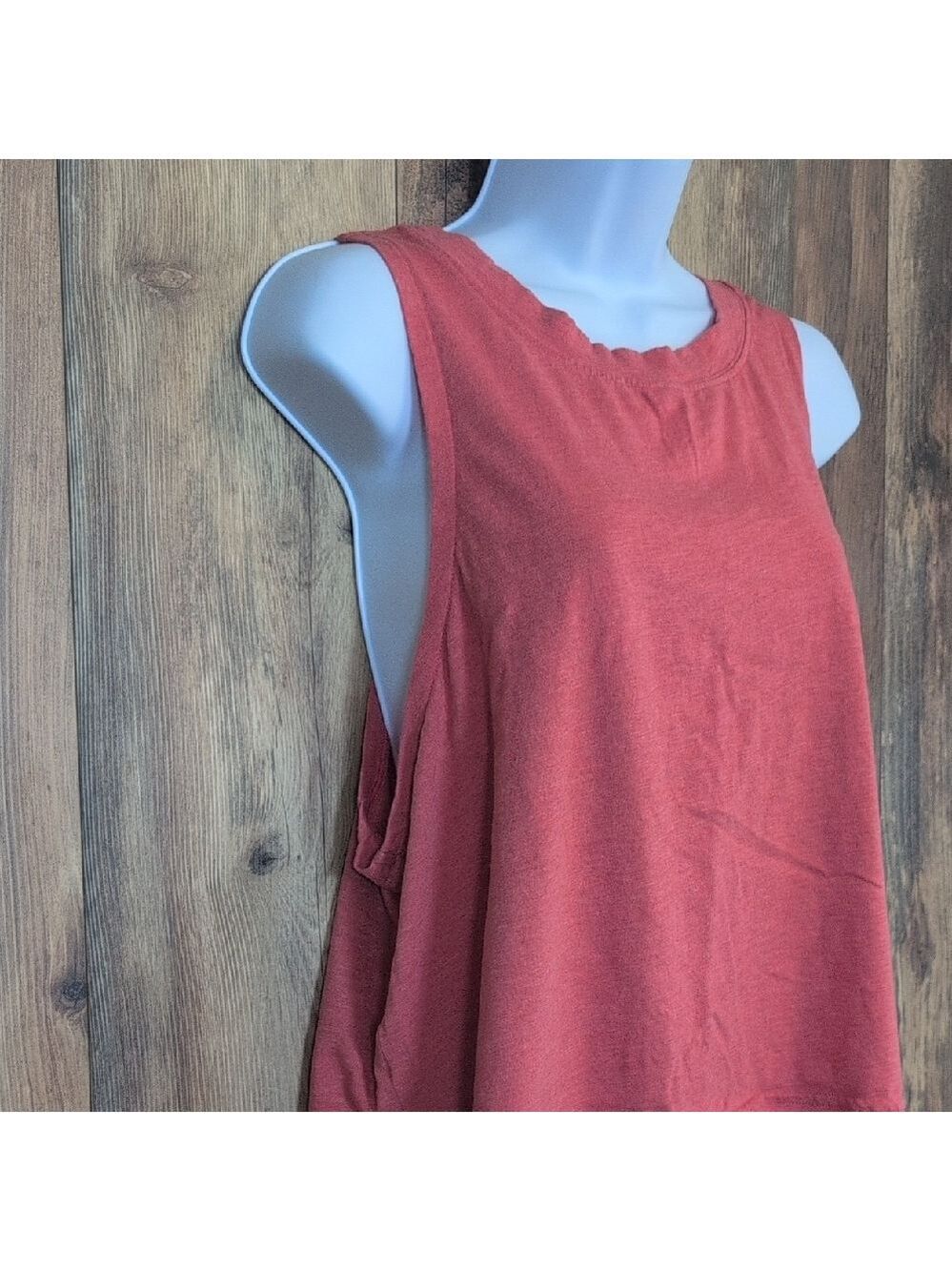 SO Women's Sleeveless Muscle Tank Top XXL E113